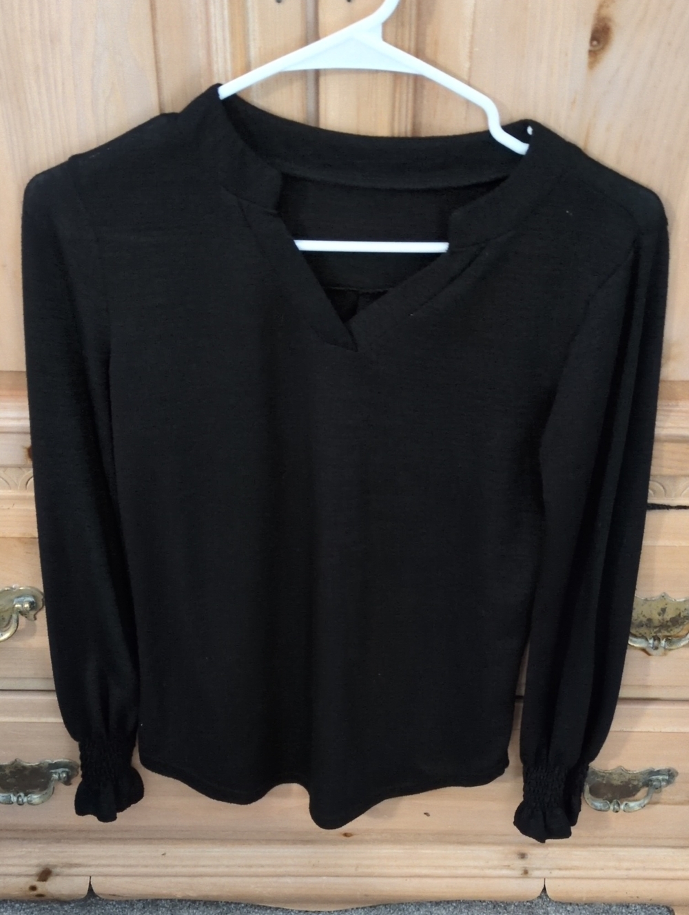 Black Long-Sleeve V-Notch Top with Smocked Cuffs